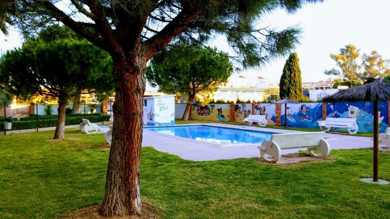 Con Preciosas Vistas Al Mar,wifi Y Piscina De Temporada *
